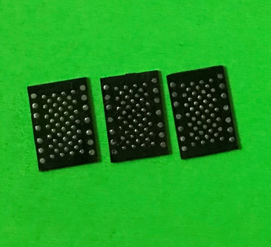 Con 1 IPad 6 Air 2 NAND Flash  - đánh giá và giá Home Bar Iphone